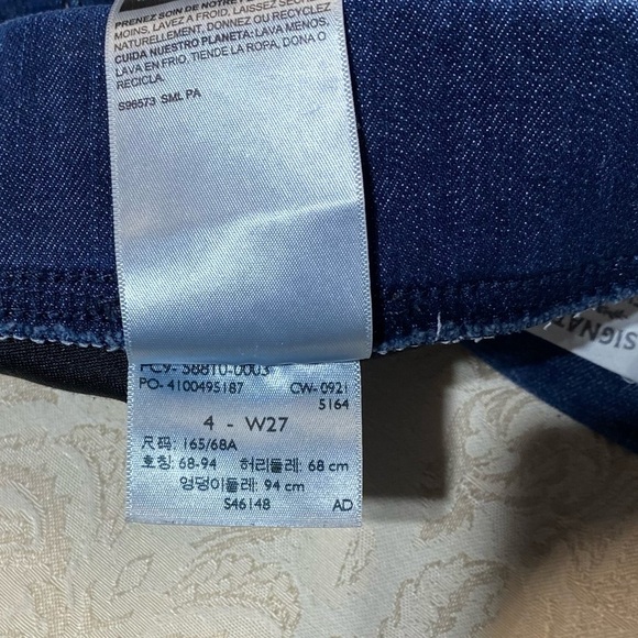 Signature Levi Strauss Pull-On Women’s Shaping Super Skinny Jeans Size 4… - Picture 7 of 7